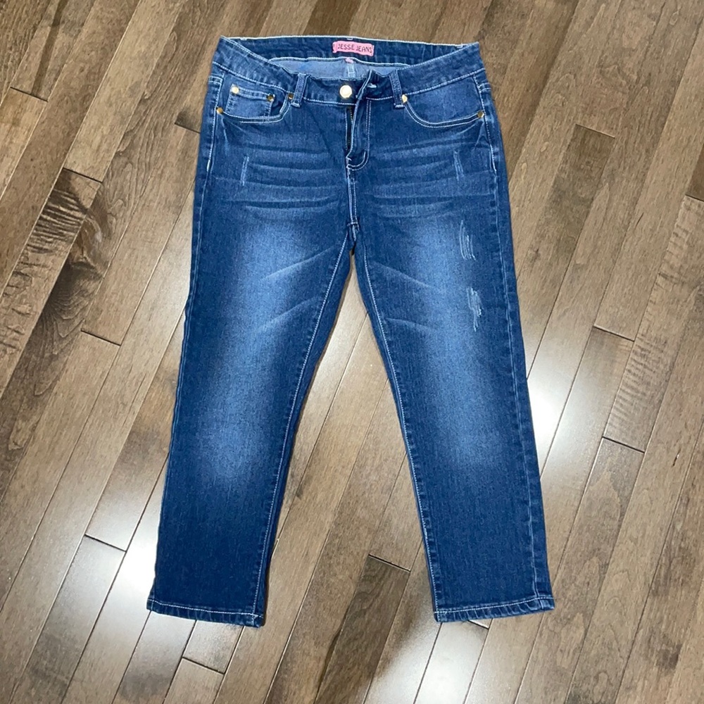 Jesse Jean Capris